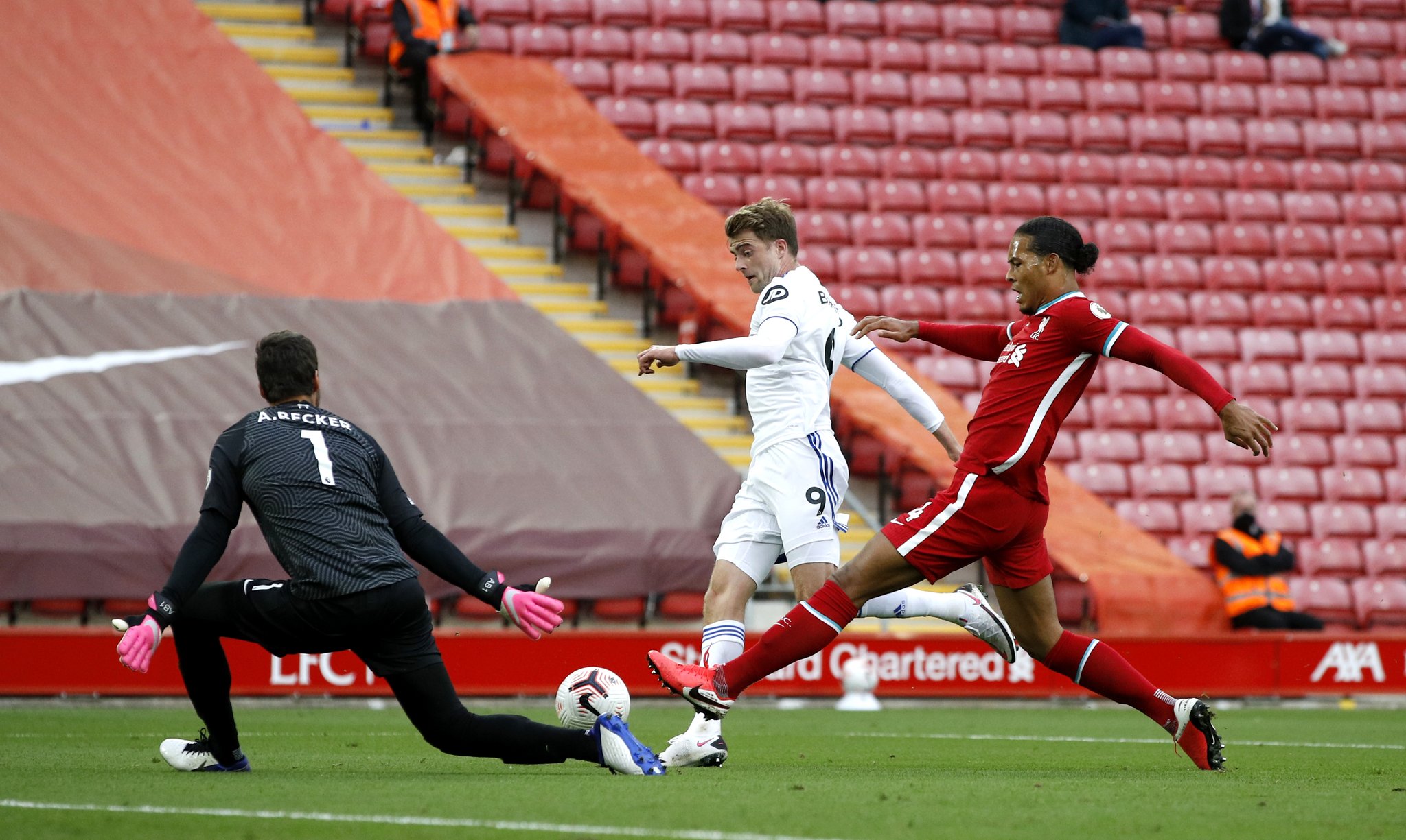 布劳内与阿 布劳内与阿